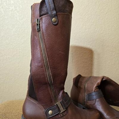 Women's Tall Brown Leather Riding Boots – Two-Tone with Back Zipper Size 8.5