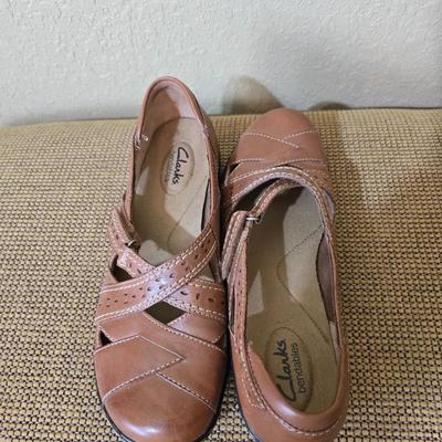 Women’s Comfort Mary Jane Shoes – Clarks & Earth Origins