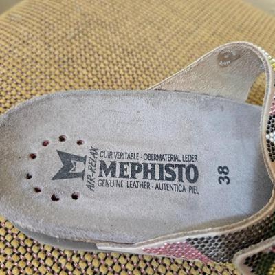 2 Pairs of Women's Sandals – Mephisto & Katy Perry Styles