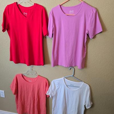 D&Co Essentials Women's T-Shirts – Size Medium – Lot of 4