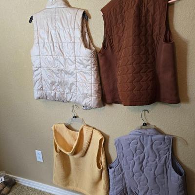 Women's Quilted & Knit Vests – Size Medium – Lot of 4 - all Christopher Banks