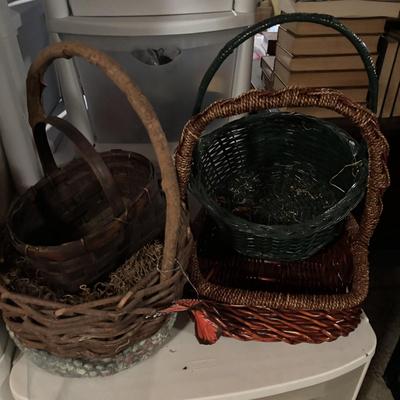 LOT 385: Filled Storage Drawer: Fabric, Sewing & Crafting along with Baskets