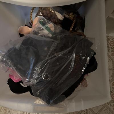 LOT 385: Filled Storage Drawer: Fabric, Sewing & Crafting along with Baskets