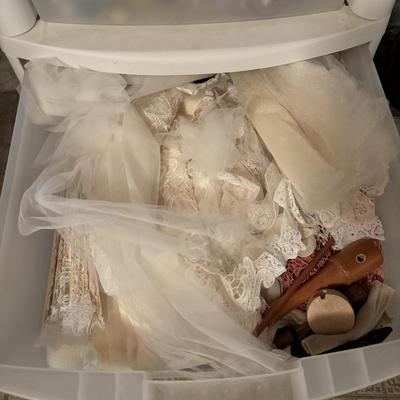 LOT 385: Filled Storage Drawer: Fabric, Sewing & Crafting along with Baskets