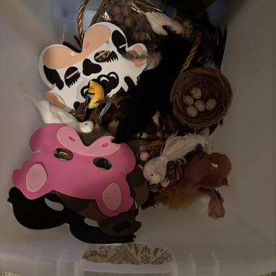 LOT 385: Filled Storage Drawer: Fabric, Sewing & Crafting along with Baskets