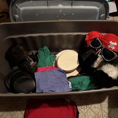 LOT 386: Costumes & Accessories, T-Shirts, Fleece Blankets and More