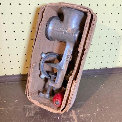 LOT 393: Vintage Kitchen Tools, Gadgets and More