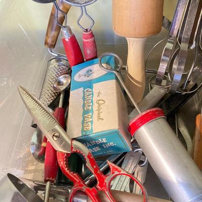 LOT 393: Vintage Kitchen Tools, Gadgets and More
