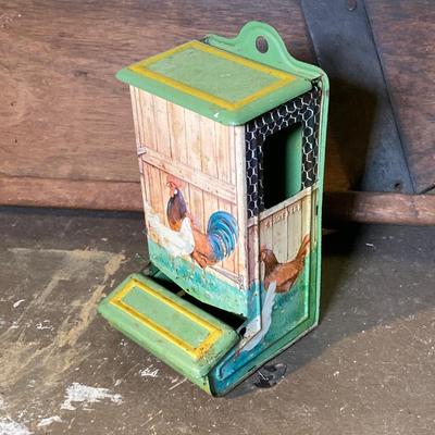 LOT 393: Vintage Kitchen Tools, Gadgets and More