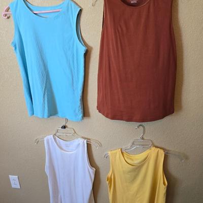 4 Women’s Sleeveless Christopher Banks Tank Tops – Size L, Assorted Colors