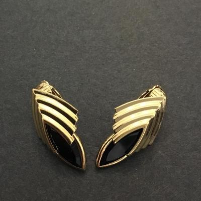 Vintage clip on earrings