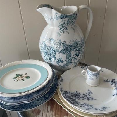 Floral pitchers & plates