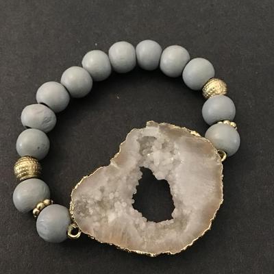 Druzy Agate stretch bead bracelet