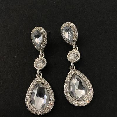 Rhinestone dangle earrings