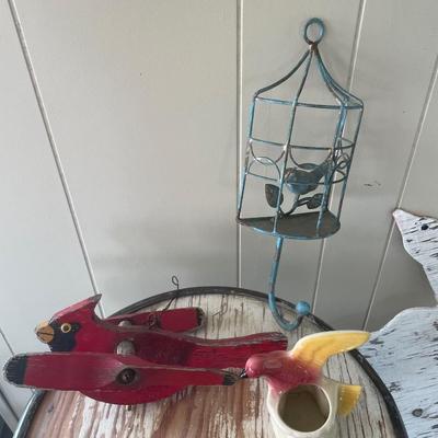 Outdoor birds and more decor