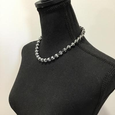 Beautiful, vintage, black and white crackle bead necklace