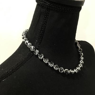 Beautiful, vintage, black and white crackle bead necklace