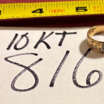 10 KT Gold Ring