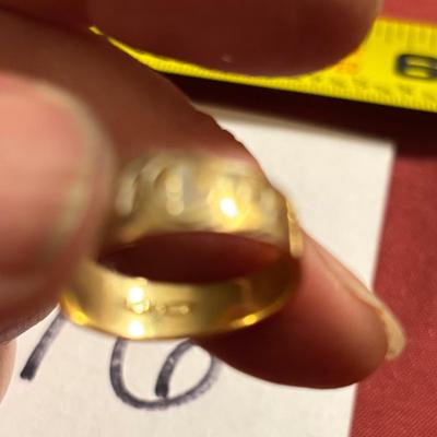 10 KT Gold Ring
