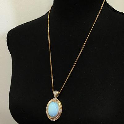 Gorgeous vintage opalite pendant necklace