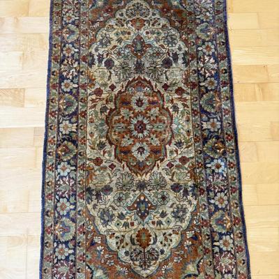 Small Hand Knotted Silk Area Rug (FP-BM)