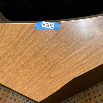 Corner Table