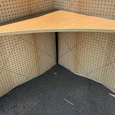Corner Table