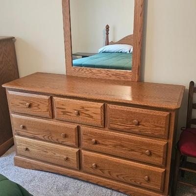 Weaver Craft Long Dresser w/mirror