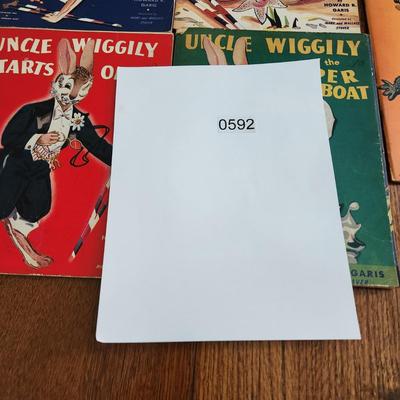 lot of 7 Uncle Wiggily books 1943 Howard R. Garis