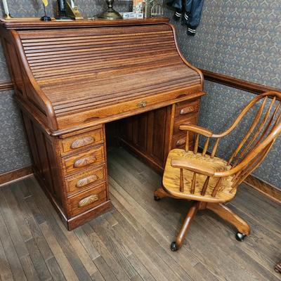 Antique 1800's Roll Top Oak Desk and Chair from PA. Hotel