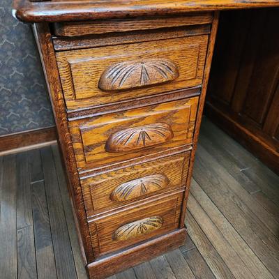 Antique 1800's Roll Top Oak Desk and Chair from PA. Hotel