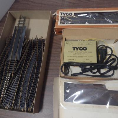 Vintage Tyco HO Scale Model 899 Transformer and Various Track Pieces