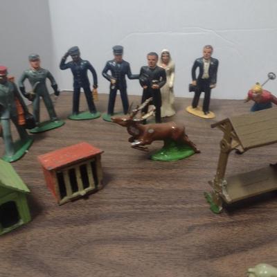 Large Collection of Vintage Small Scale Model Metal/Lead Figures, Animals, and Structures Made in USA, England and France