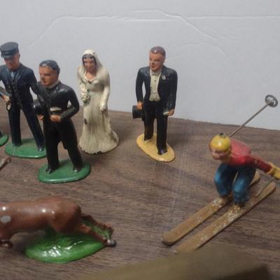 Large Collection of Vintage Small Scale Model Metal/Lead Figures, Animals, and Structures Made in USA, England and France