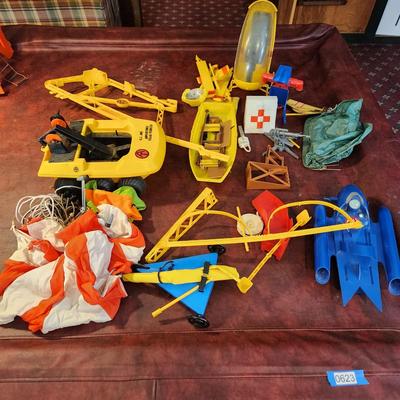 Large lot of G.I. GI Joe Accessories Adventure Team Vechile Boat Helicopter Parts