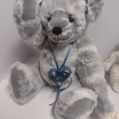 Pair of Shepard's Flock Stuffer Bears 'Sara' and 'Andrew"