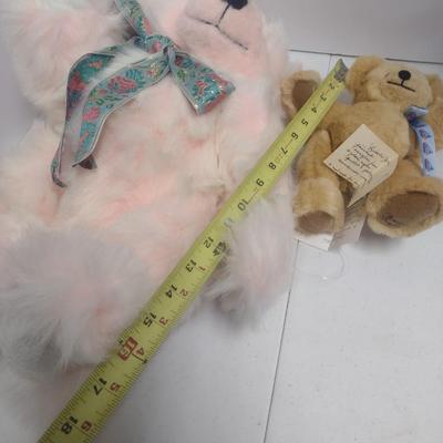 Pair of Shepard's Flock Stuffer Bears 'Amaryllis' and 'Little John'