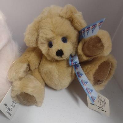 Pair of Shepard's Flock Stuffer Bears 'Amaryllis' and 'Little John'
