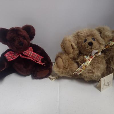Pair of Shepard's Flock Stuffer Bears 'Buddy' and 'Koko'