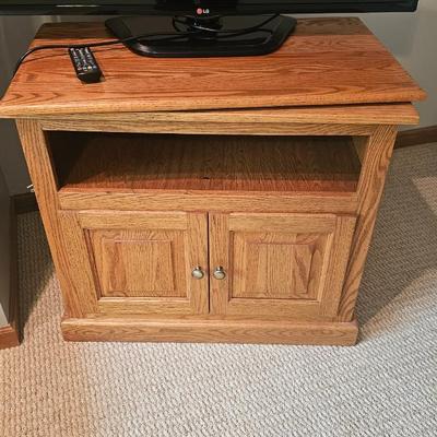 TV Stand W/ Swivel Top