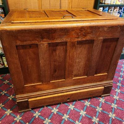 Antique Large Wooden Ice Box 32x22x28H