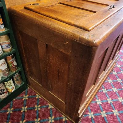 Antique Large Wooden Ice Box 32x22x28H