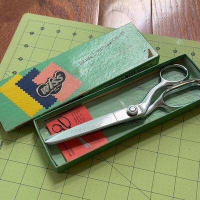 LOT 152L: Fiskars 24 x 6 inch Acrylic Ruler, Fiskars 24 x 18 inch Cutting Mat, XL Watercolor Paper Pad & Vintage Wiss Model C Pinking...