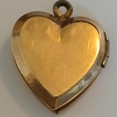 Lot of Vintage Gold-Tone Heart Jewelry – Necklaces, Earrings, Lockets & Bracelet