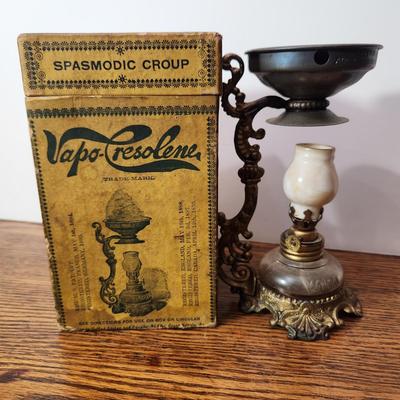 Antique Vapo-Cresolene Co. Kerosene Lamp Vaporizer