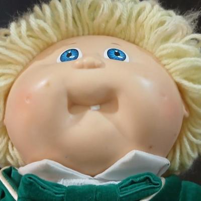 Vintage 1985 Cabbage Patch Kid Boy – Coleco – Original Velvet Outfit, Blonde Yarn Hair