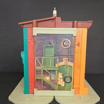 Vintage Fisher-Price Sesame Street Play Family Playset #938 – With Figures & Accessories