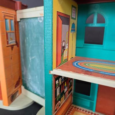 Vintage Fisher-Price Sesame Street Play Family Playset #938 – With Figures & Accessories