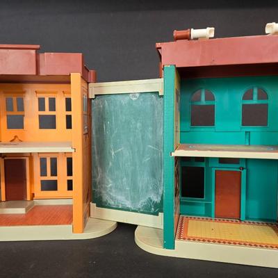 Vintage Fisher-Price Sesame Street Play Family Playset #938 – With Figures & Accessories