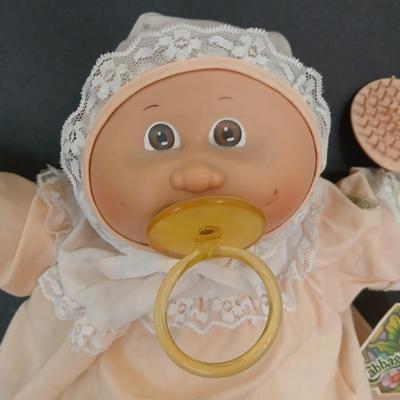 Vintage 1985 Cabbage Patch Kids Baby Doll – Original Gown, Pacifier, Brush & Tag